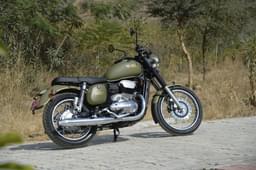 Jawa 42 Front Right Three Quarter