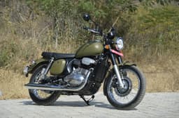 Jawa 42 Front Right Three Quarter