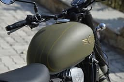 Jawa 42 Front Left Three Quarter