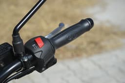 Jawa 42 Color Black
