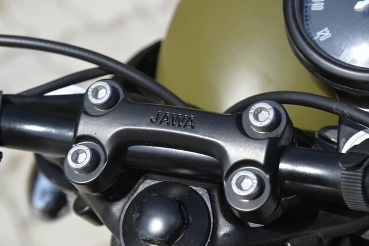 Jawa 42 Color Black