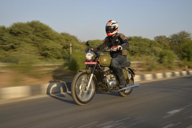 Front Left Three Quarter Image - 24930