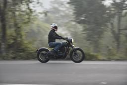 Jawa Perak Front Right Three Quarter