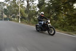 Jawa Perak Front Right Three Quarter