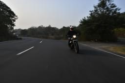 Jawa Perak Front Left Three Quarter