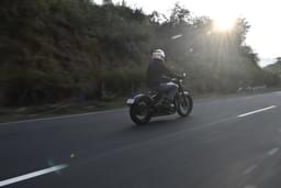 Jawa Perak Front Right Three Quarter