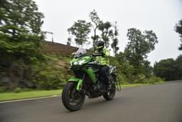 Kawasaki Versys 650 Front Right Three Quarter