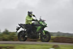 Kawasaki Versys 650 Front Left Three Quarter