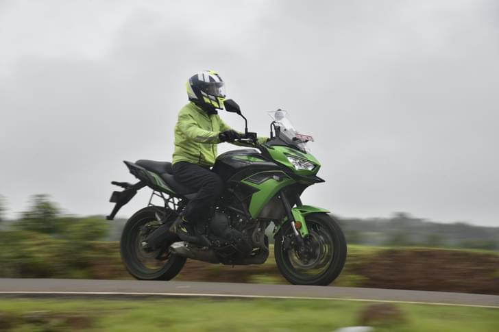 Kawasaki Versys 650 Front Left Three Quarter