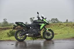 Kawasaki Versys 650 Front Right Three Quarter