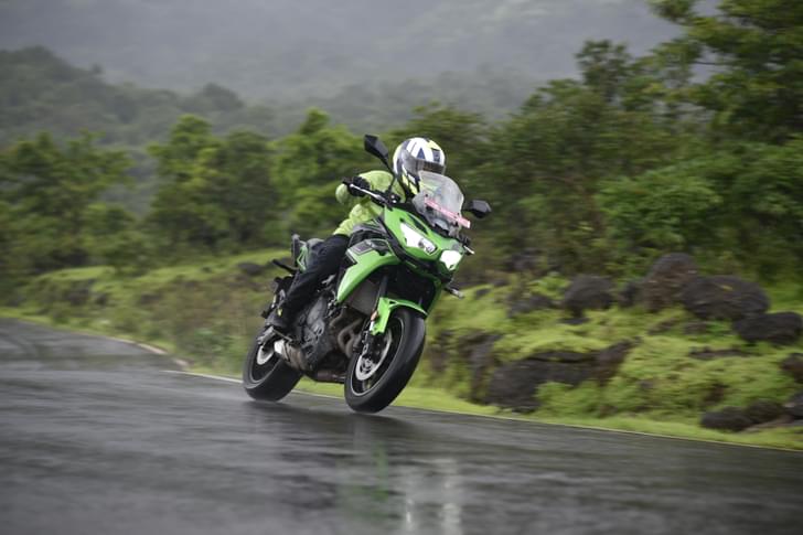 Kawasaki Versys 650 Front Left Three Quarter