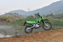 Kawasaki KLX230 Front Right Three Quarter
