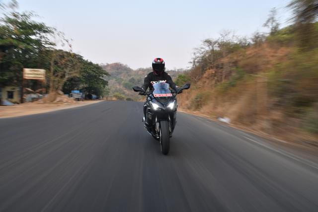 Front View Image - 25025