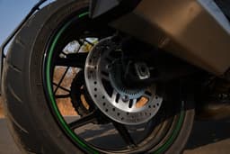 Kawasaki Ninja 1100sx Color Black
