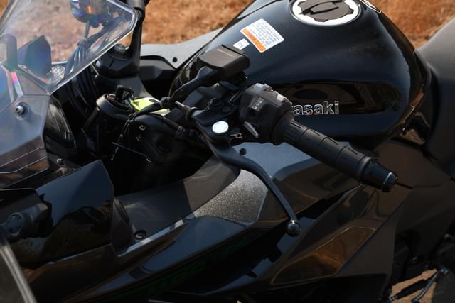 Color Black Image - 25439