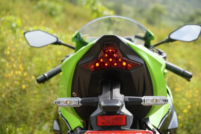 Rear View Image - 25661