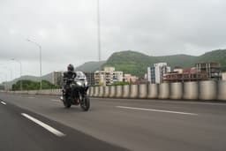 Kawasaki Versys 1100 Front View