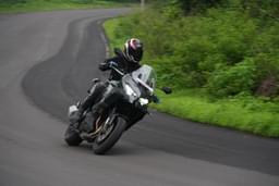 Kawasaki Versys 1100 Front Right Three Quarter