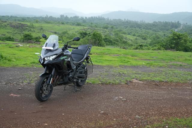 Front Left Three Quarter Image - 25412