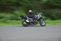 Kawasaki Versys 1100 Right Side View