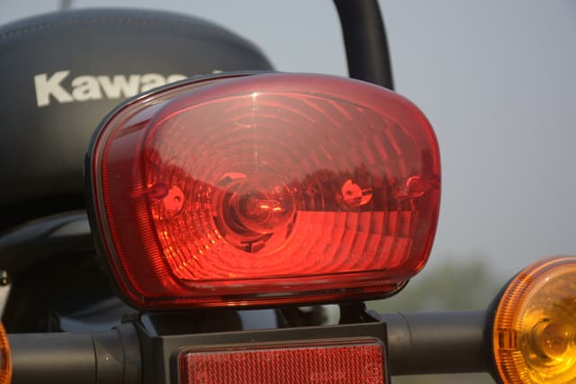 Rear View Image - 25250