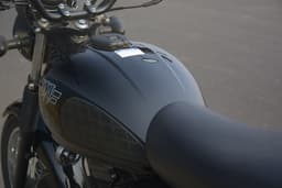 Kawasaki W175 Closed Fuel Lid