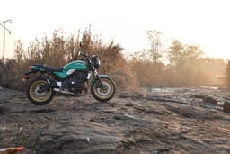 Kawasaki Z650rs Front Right Three Quarter