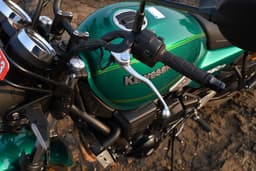 Kawasaki Z650rs Color Green