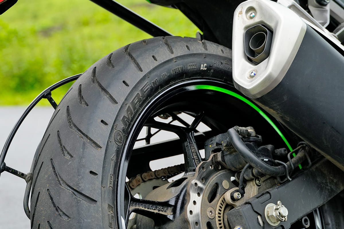 Kawasaki Ninja 300 Rear Right Three Quarter Image – Ninja 300 Photos in ...