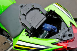 Kawasaki Ninja 300 Boot Open