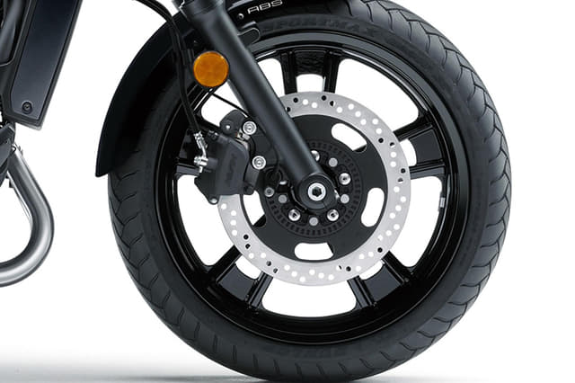 Color Black, Silver Image - 32112