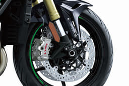 Kawasaki Z H2 Se Color Black, Silver, Green