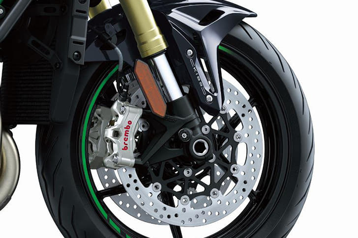 Color Black, Silver, Green