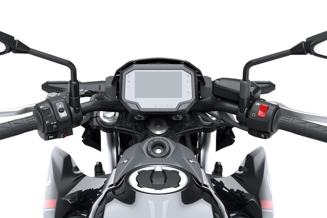 Closed Fuel Lid Image - 35472