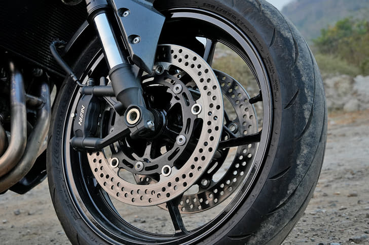 Kawasaki Z900 Color Black, Silver