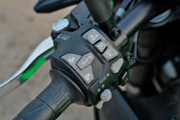 Kawasaki Z900 Color Black, Green