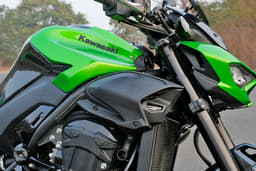 Kawasaki Z900 Front Left Three Quarter
