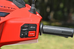 Kinetic Dx Color Red