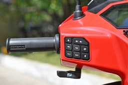 Kinetic Dx Color Red, Black