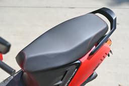 Kinetic Dx Color Black, Red