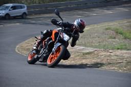 Ktm 200 Duke Front Right Three Quarter