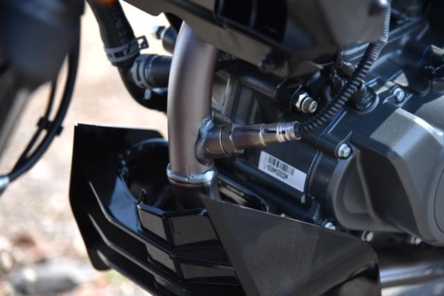 Engine Shot Right Image - 21229