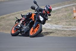 Ktm 200 Duke Front Right Three Quarter
