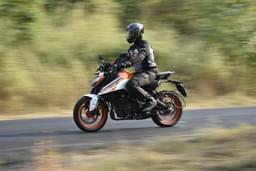 Ktm 250 Duke Gen 3 Front Left Three Quarter