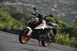 Ktm 250 Duke Gen 3 Front Left Three Quarter