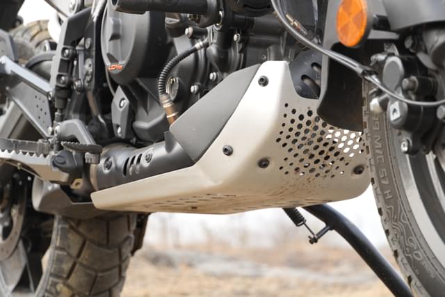 Exhaust Pipes Image - 25891