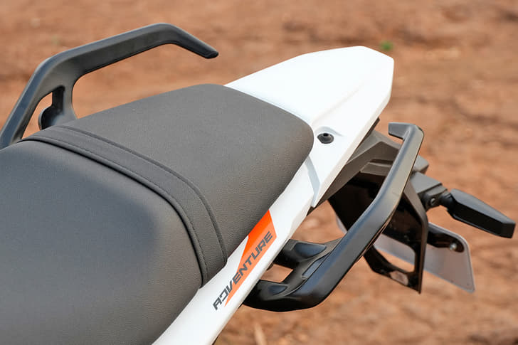 Color Black, White, Orange