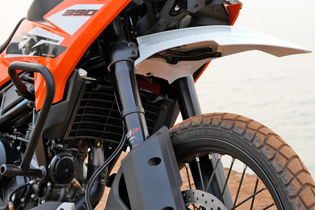 Color Orange, Black, White Image - 34637