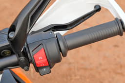 Ktm 390 Adventure Color Black, Red