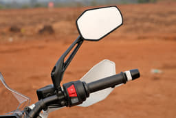 Ktm 390 Adventure Color Black, White